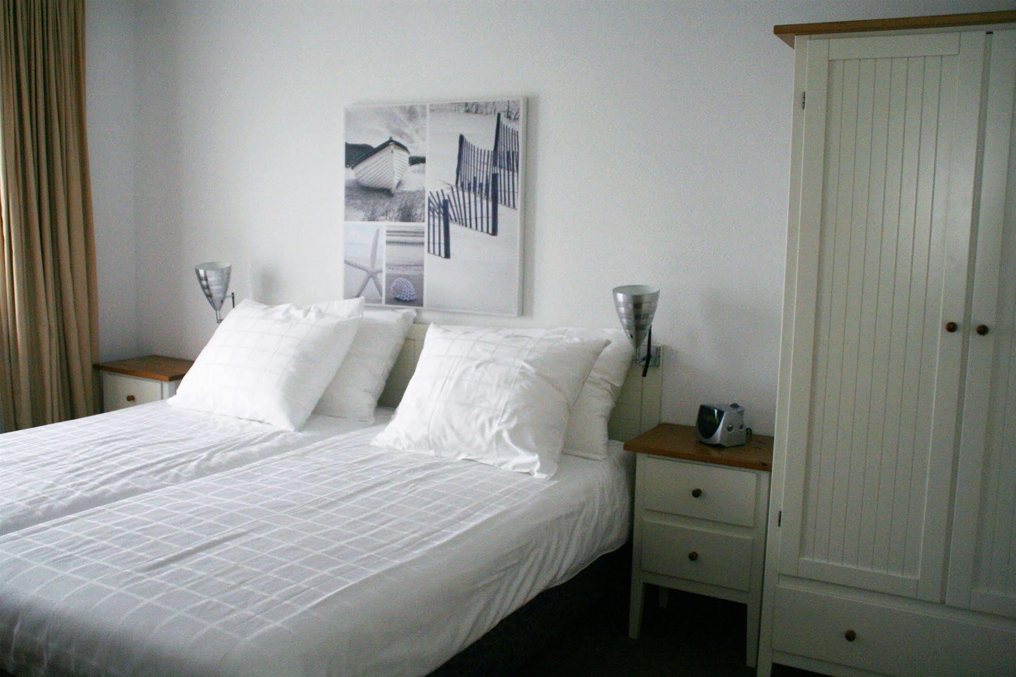 Hotel Kogerstaete Texel เดอ คุก ภายนอก รูปภาพ