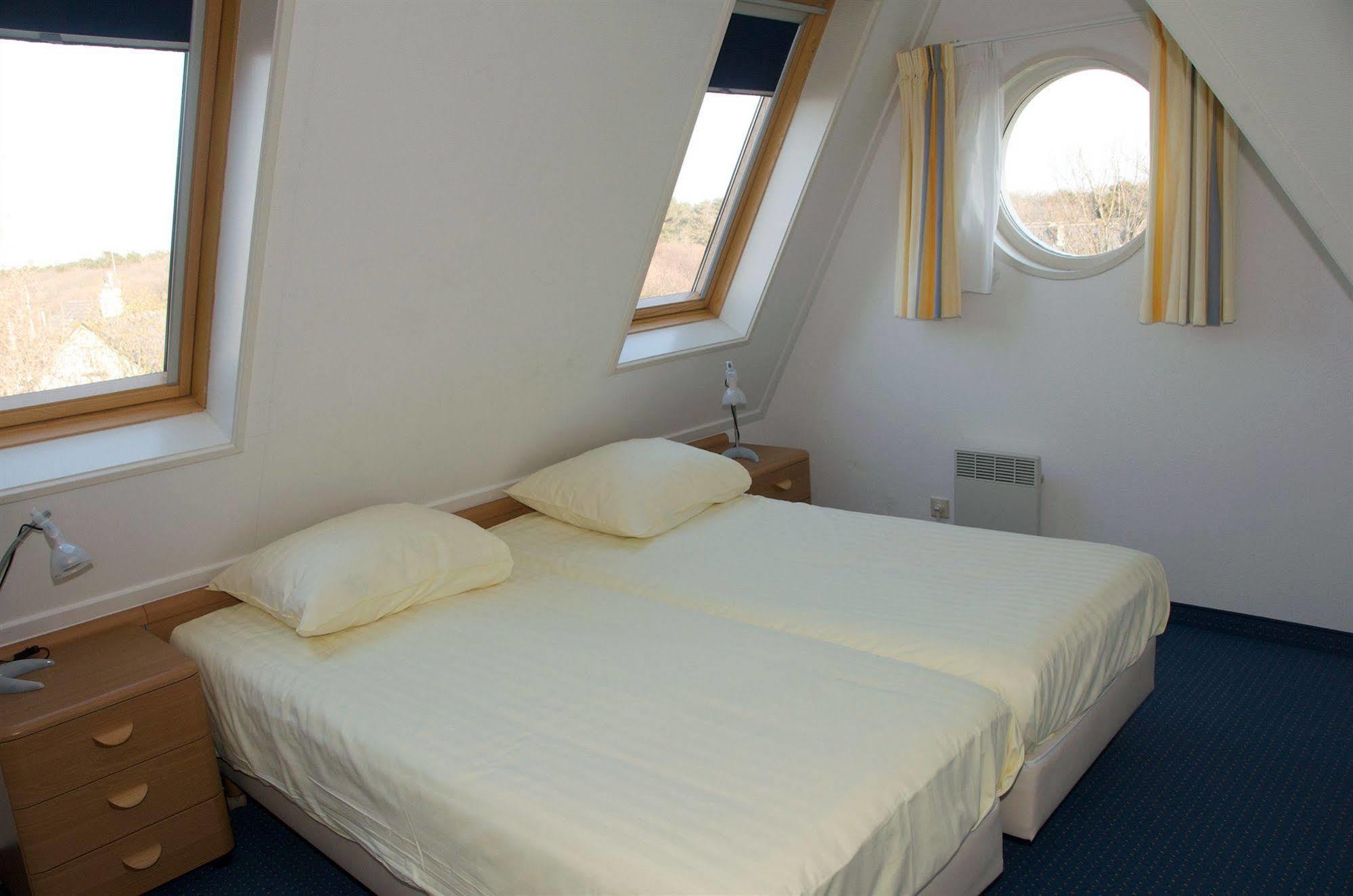 Hotel Kogerstaete Texel เดอ คุก ภายนอก รูปภาพ